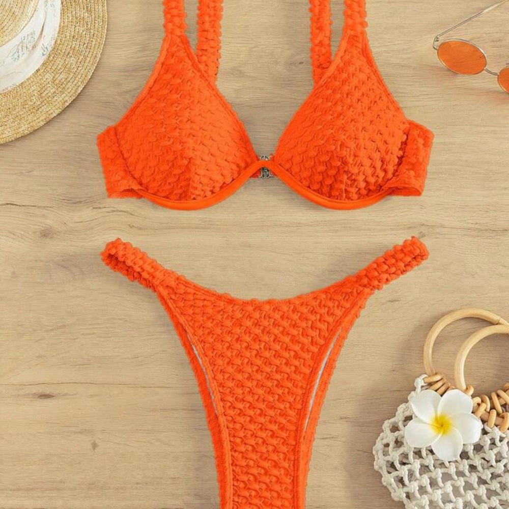 Orange bikini - Picture 1 of 2